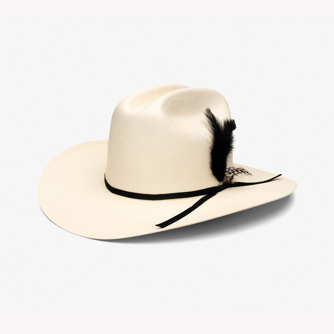 Sombrero Lona Fina Americana Pluma Negra – vista tres cuartos